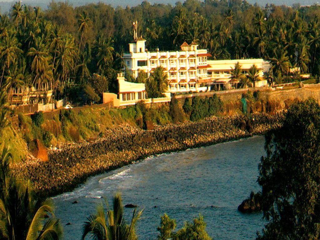 Mascot Beach Resort Kannur Exterior photo